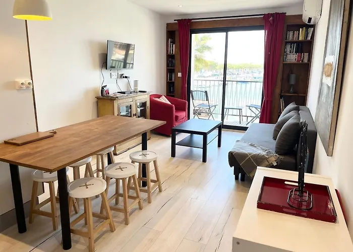 Charmant P2 Cabine, Vue Exceptionnelle Sur Le Port